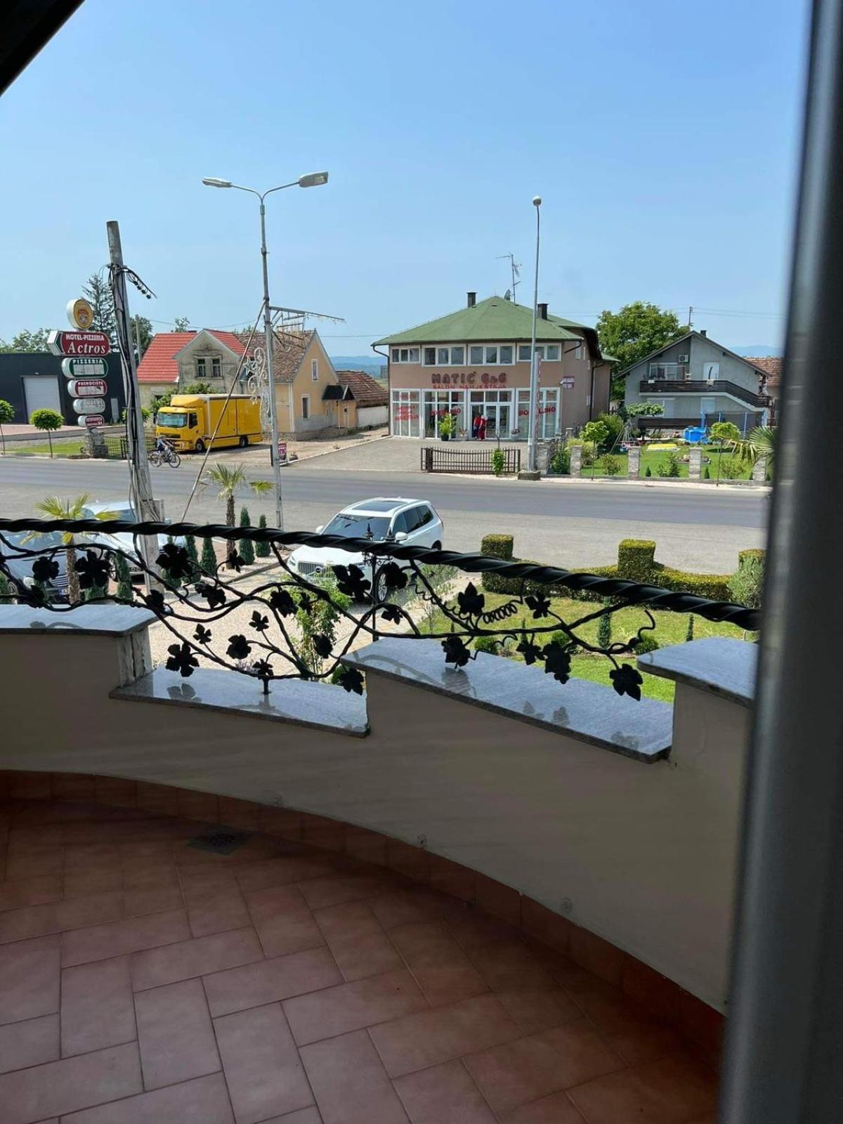 Motel Pizzeria Actros Nova Topola Zewnętrze zdjęcie