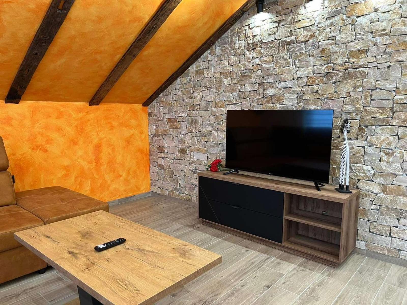 Motel Pizzeria Actros Nova Topola Zewnętrze zdjęcie